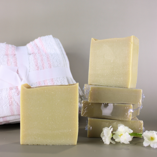 Coconut & Mango Gardenia Soap Bar